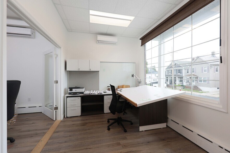 More Photos Of 215 Washington Rd, Sayreville Storefront Retail Residential For Lease