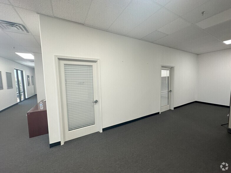 More Photos Of 2640 Old Denton Rd, Carrollton Storefront For Lease