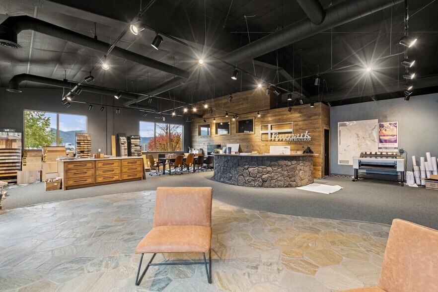More Photos Of 201 United Dr, Kalispell Light Manufacturing For Lease