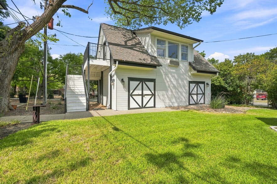 More Photos Of 1417 8th Ave, Fort Worth Hospitality For Sale