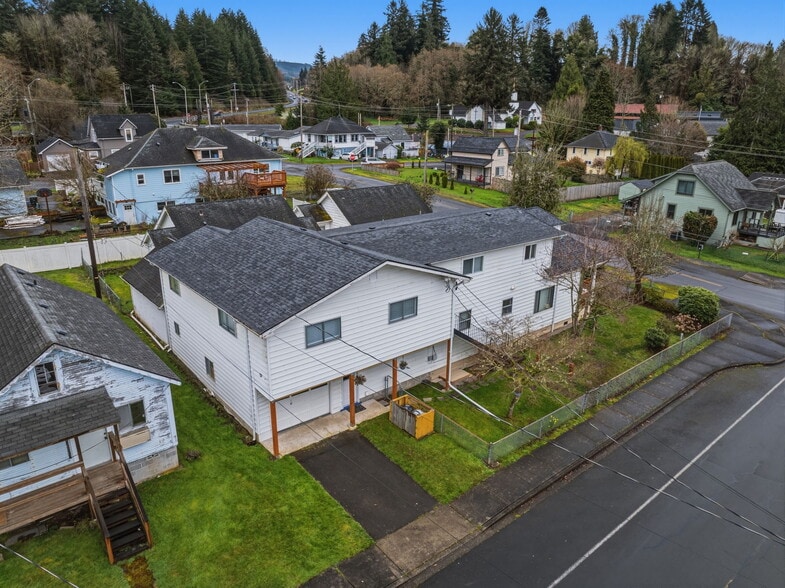 More Photos Of 180 2nd St, Cathlamet Apartments For Sale