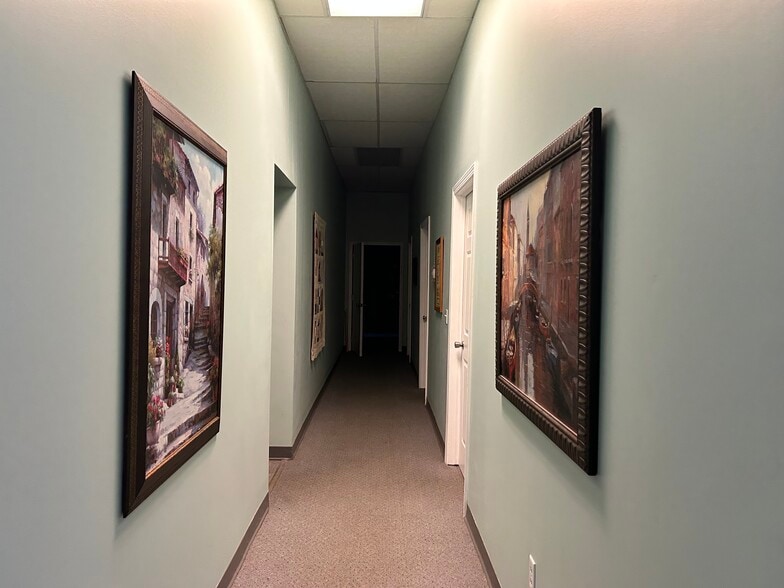 More Photos Of 3234 S Westnedge Ave, Kalamazoo Medical For Sale