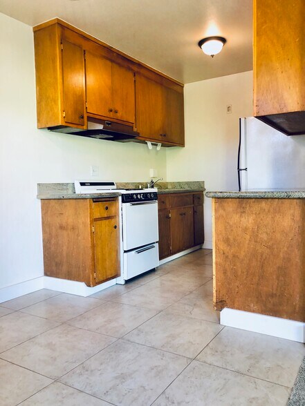 More Photos Of 2180 Ashby Ave, Berkeley Apartments For Sale