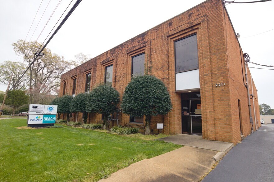More Photos Of 2211 Dickens Rd, Richmond Office For Sale