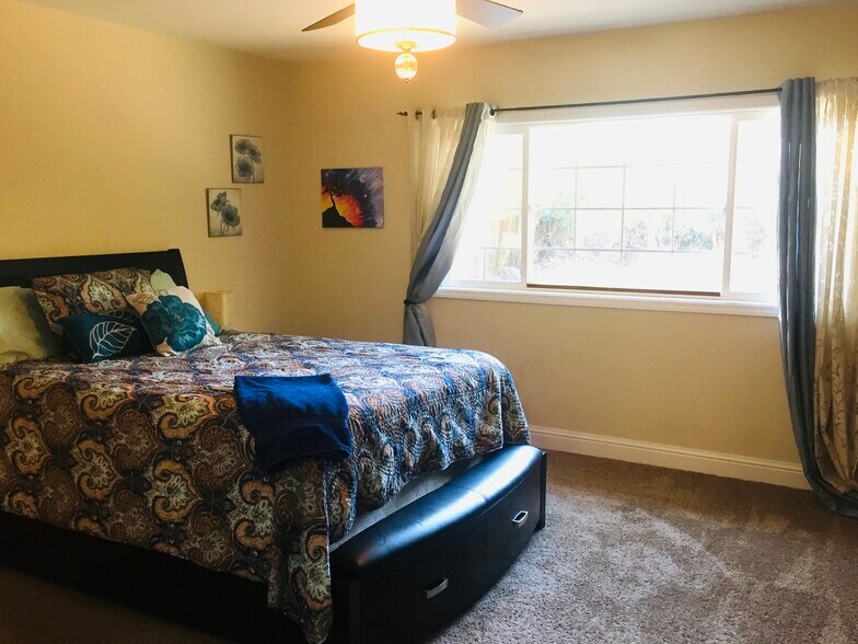 More Photos Of 2704 Aramon Dr, Rancho Cordova Flex For Sale