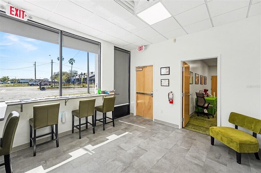 More Photos Of 2304 E Busch Blvd, Tampa Office For Sale