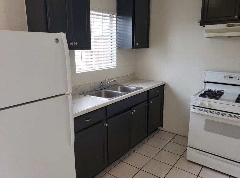 More Photos Of 3317 E 8th St, Los Angeles Apartments For Sale