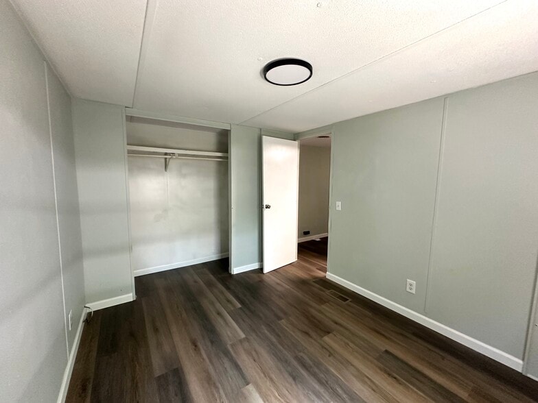 More Photos Of 9314 Beeler Ct, Bon Aqua Manufactured Housing Mobile Home Park For Sale