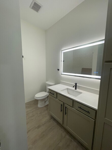 More Photos Of 815 6th St SE, Minneapolis Land For Sale