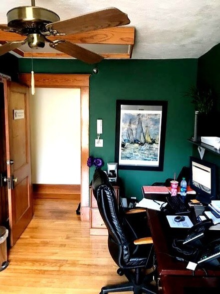 More Photos Of 233 3rd St N, Saint Petersburg Office For Lease