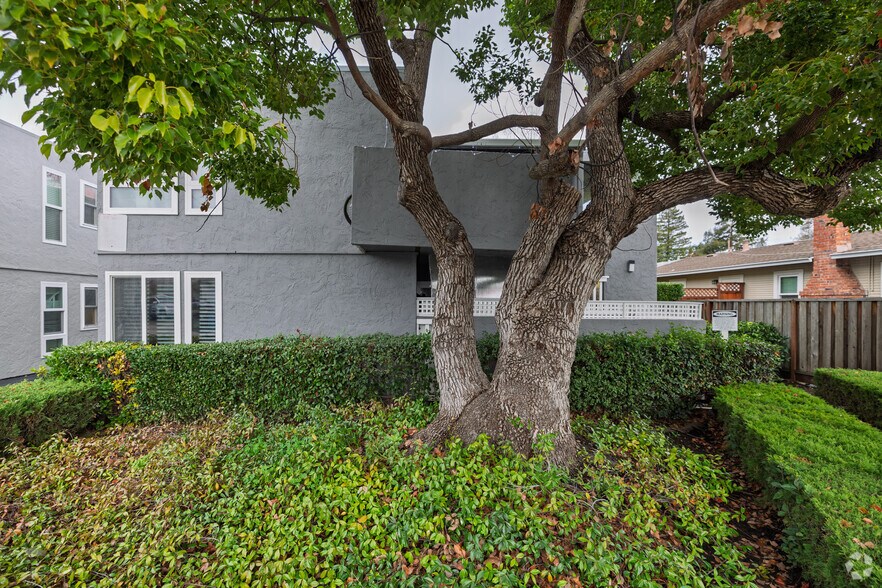 More Photos Of 1411 Oxford St, Redwood City Apartments For Sale
