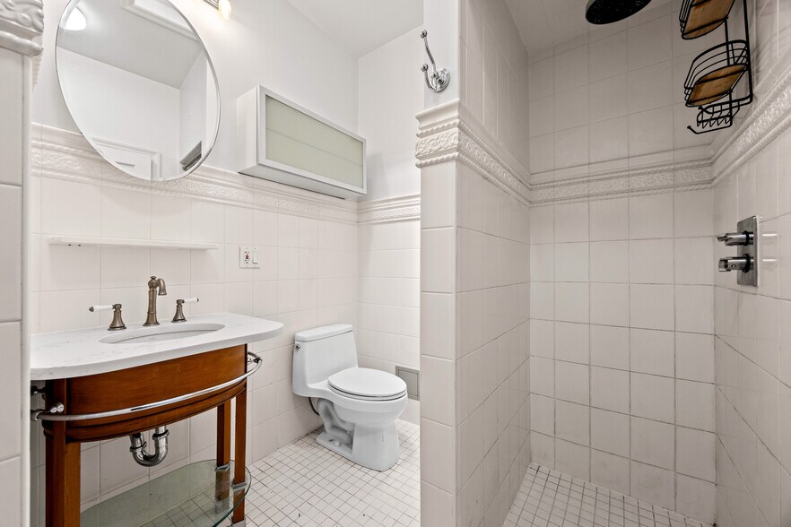 More Photos Of 311 W 78th St, New York Apartments For Sale