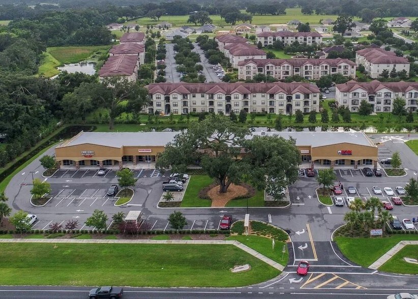 More Photos Of 9668 N US Highway 301, Wildwood Storefront Retail Office For Lease