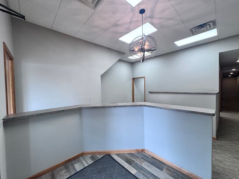 More Photos Of 217 N Randolph St, Macomb Office For Sale