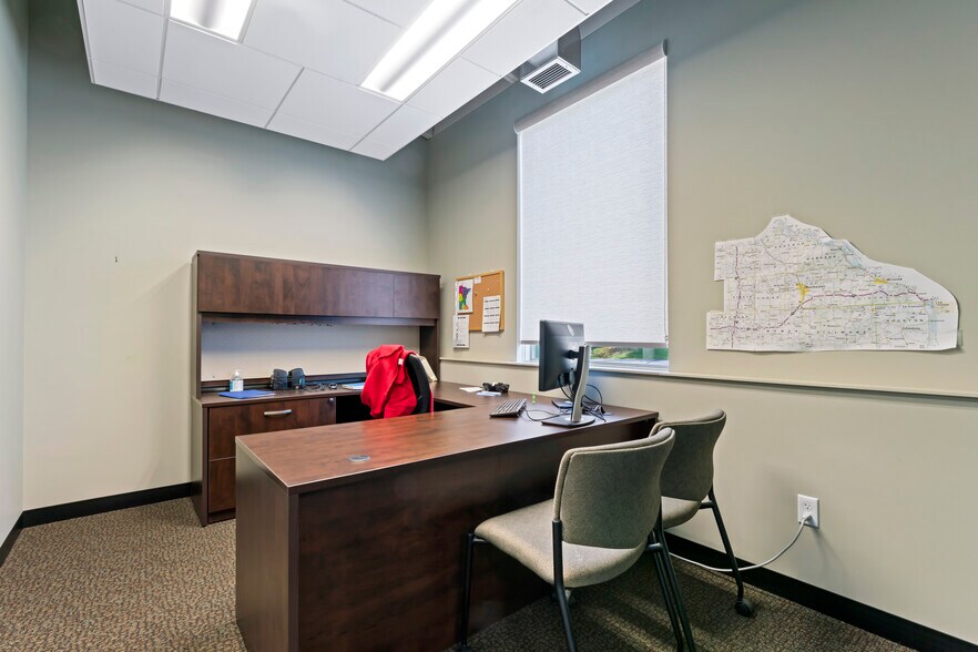 More Photos Of 2200 2nd St SW, Rochester Office For Sale