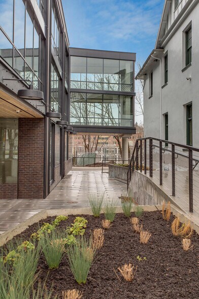 More Photos Of 310 Florentia St, Seattle Office For Lease