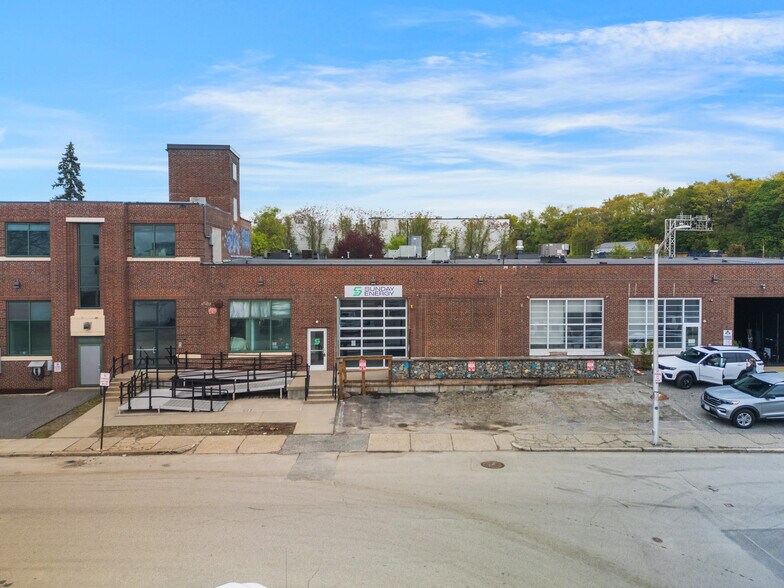 More Photos Of 333 Shrewsbury St, Worcester Warehouse For Lease