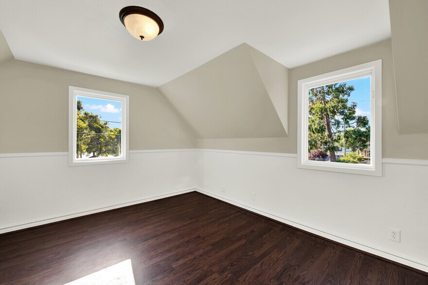 More Photos Of 354 Cernon St, Vacaville Office For Sale