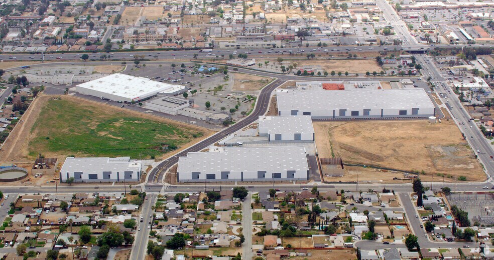 More Photos Of 12075 Davis St, Moreno Valley Warehouse For Lease