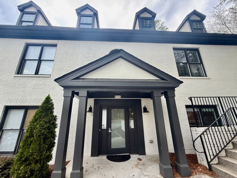 More Photos Of 1145 Hightower Trl, Atlanta Medical For Lease