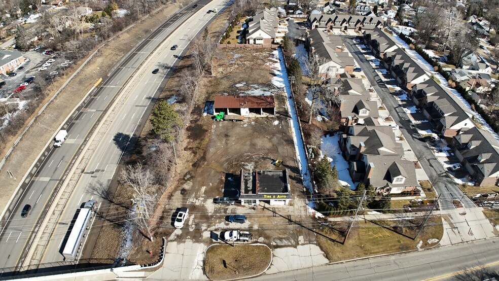 More Photos Of 14760 Northville Rd, Plymouth Auto Repair For Sale