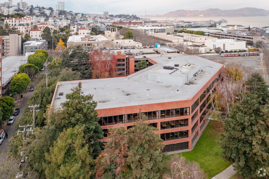 More Photos Of 50 Francisco St, San Francisco Coworking Space