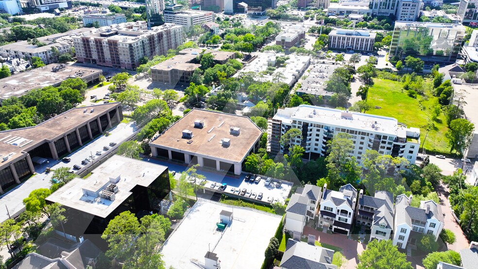 More Photos Of 19 Briar Hollow Ln, Houston Office For Lease