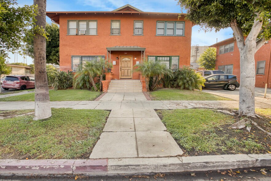 More Photos Of 204 S Serrano Ave, Los Angeles Apartments For Sale
