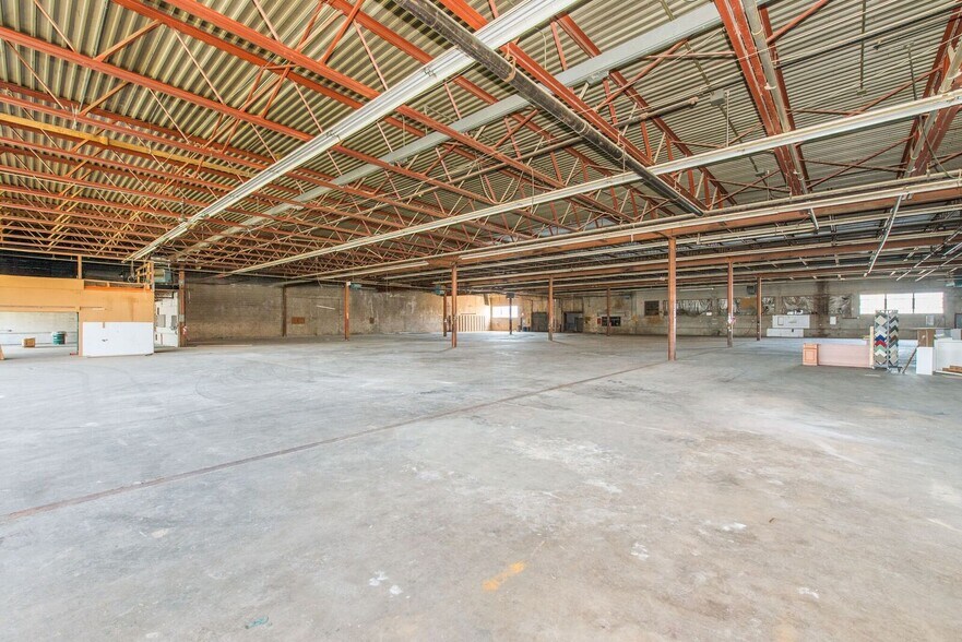 More Photos Of 75 Harrison St, Little Falls Warehouse For Lease