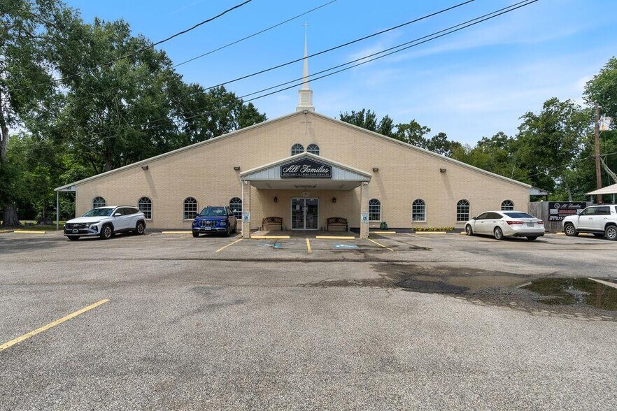 Primary Photo Of 8166 S US Highway 59, Diboll Religious Facility For Sale