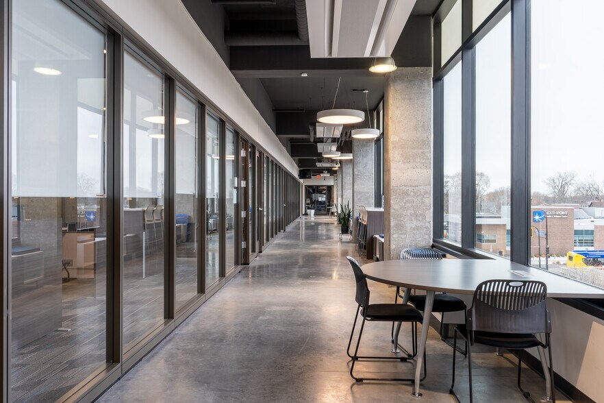 More Photos Of 1256 Penn Ave N, Minneapolis Medical For Lease