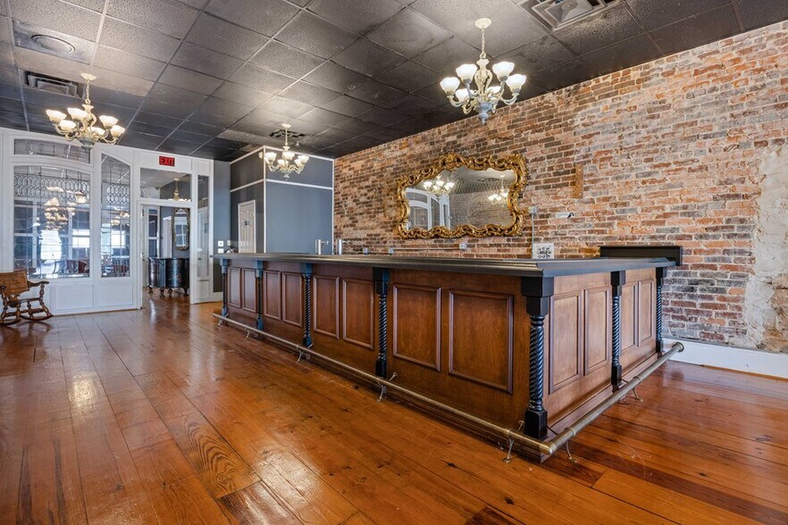 More Photos Of 219 E Screven St, Quitman Storefront Retail Office For Sale