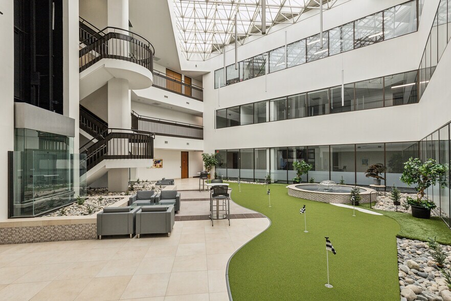 More Photos Of 2121 Midway Rd, Carrollton Office For Lease