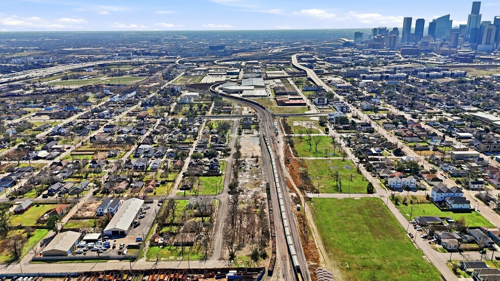 More Photos Of 2203 Semmes St, Houston Land For Sale