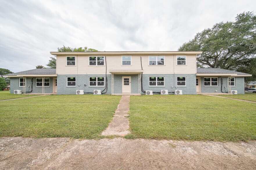 Primary Photo Of 2400 4th Ave, Phenix City Apartments For Sale