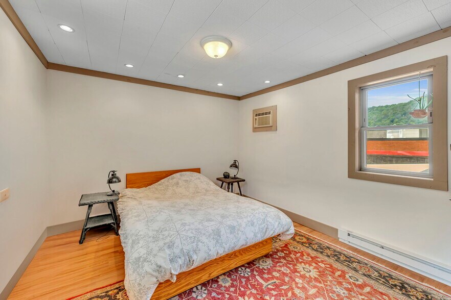 More Photos Of 1959 Old Route 17, Roscoe Storefront Retail Residential For Sale