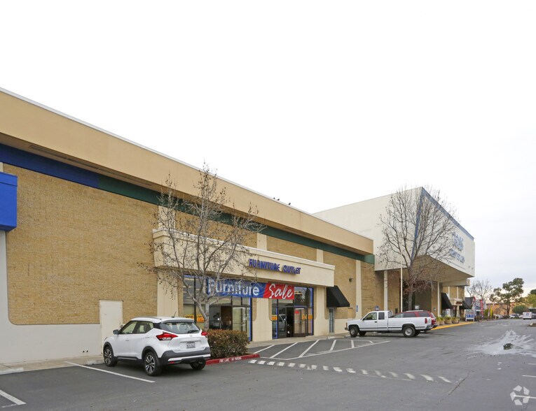 More Photos Of 1119 Industrial Rd, San Carlos General Retail For Lease