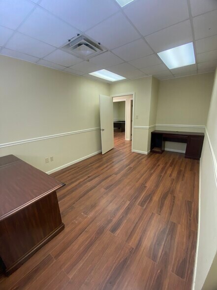 More Photos Of 333-335 Southfield Rd, Shreveport Freestanding For Lease
