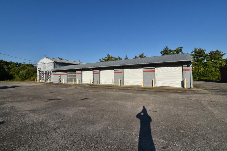 More Photos Of 1620 Shakertown Rd, Danville Auto Repair For Sale