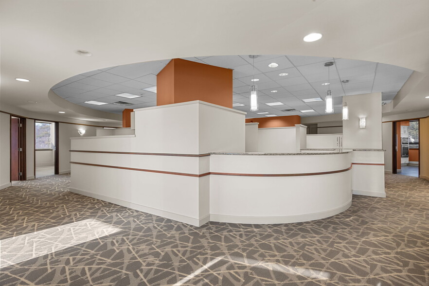 More Photos Of 667 Welsh Rd, Huntingdon Valley Loft Creative Space For Sale