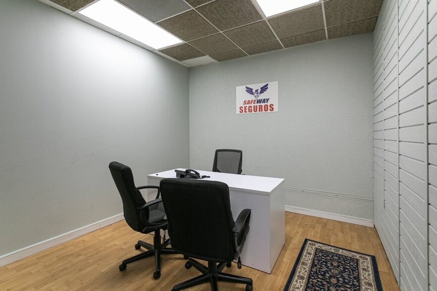 More Photos Of 6701 Beach Blvd, Jacksonville Freestanding For Lease