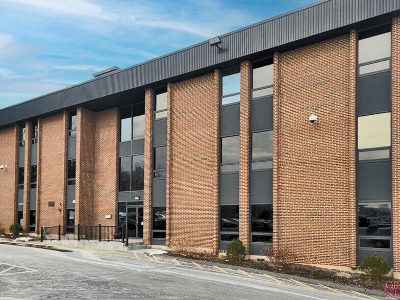 More Photos Of 449 Silas Deane Hwy, Wethersfield Medical For Lease