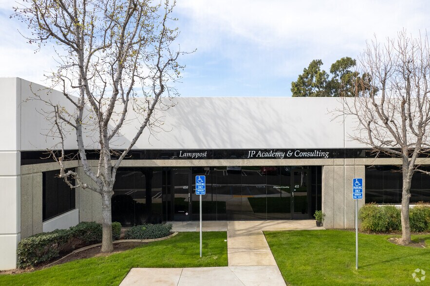 More Photos Of 3002 Dow Ave, Tustin Light Manufacturing For Lease