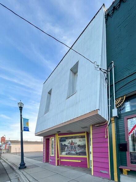 More Photos Of 718 E Mount Morris Rd, Mount Morris Storefront Retail Residential For Sale