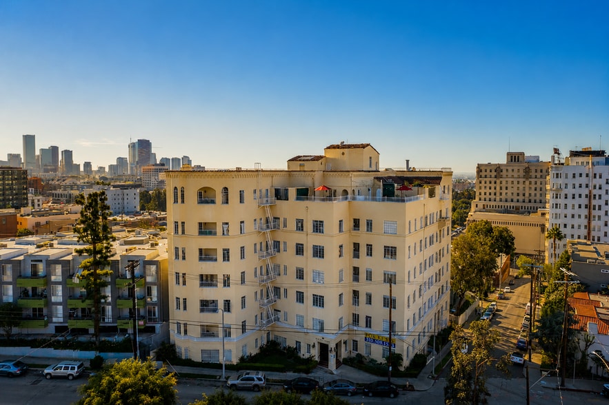 More Photos Of 2430 Ocean View Ave, Los Angeles Apartments For Sale