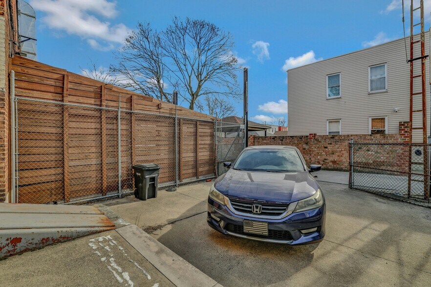 More Photos Of 10606 Rockaway Blvd, Ozone Park Office Residential For Sale