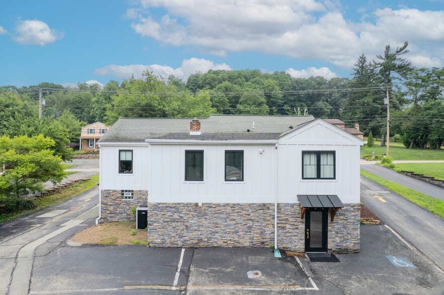 More Photos Of 4373 Old William Penn Hwy, Murrysville Office For Lease