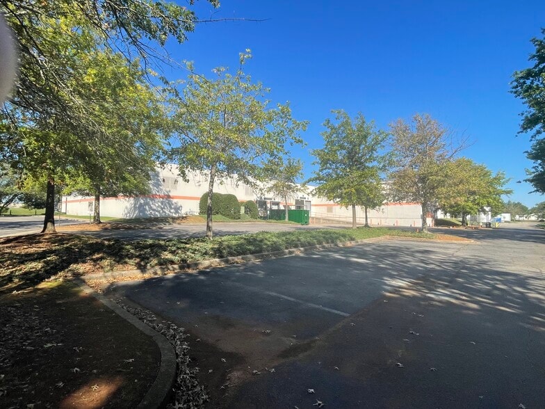 More Photos Of 101 Electronics Blvd SW, Huntsville Industrial For Lease