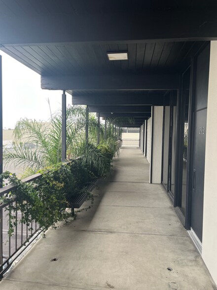 More Photos Of 16020 S Western Ave, Gardena Medical For Lease