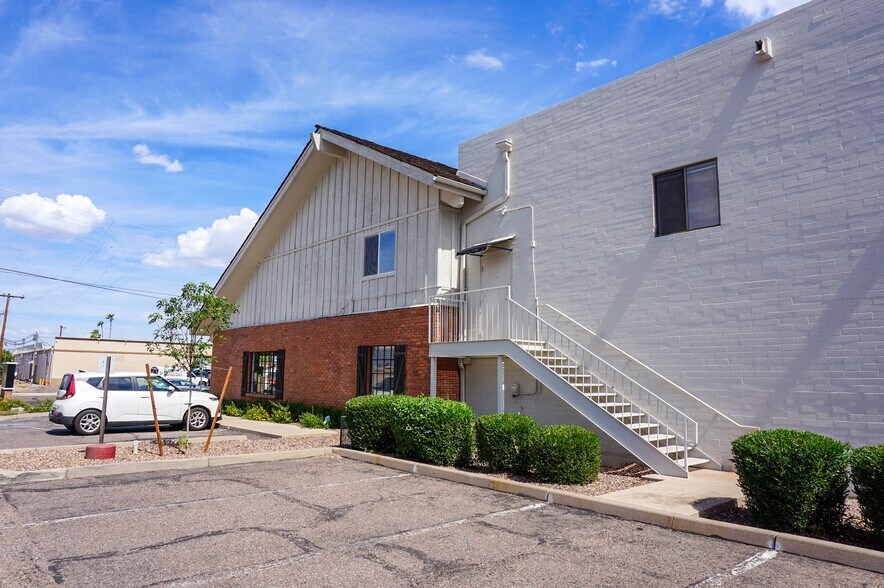 More Photos Of 1455 E University Dr, Mesa Showroom For Sale